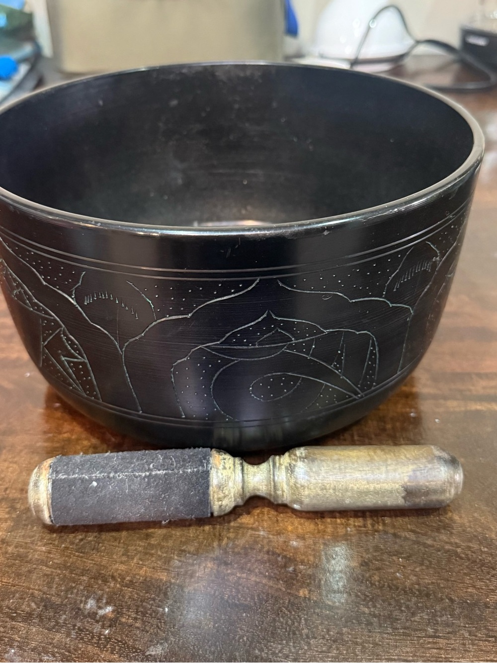 Engraved Black Singing Bowl with Mallet